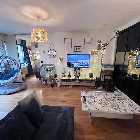Cosy Flat, Quiet Place, Next To Market & Bakery Appartement *