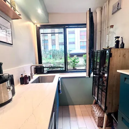 Cosy Flat, Quiet Place, Next To Market & Bakery Paris