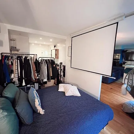 Cosy Flat, Quiet Place, Next To Market & Bakery Apartamento *