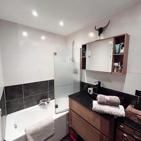 Cosy Flat, Quiet Place, Next To Market & Bakery Apartamento *